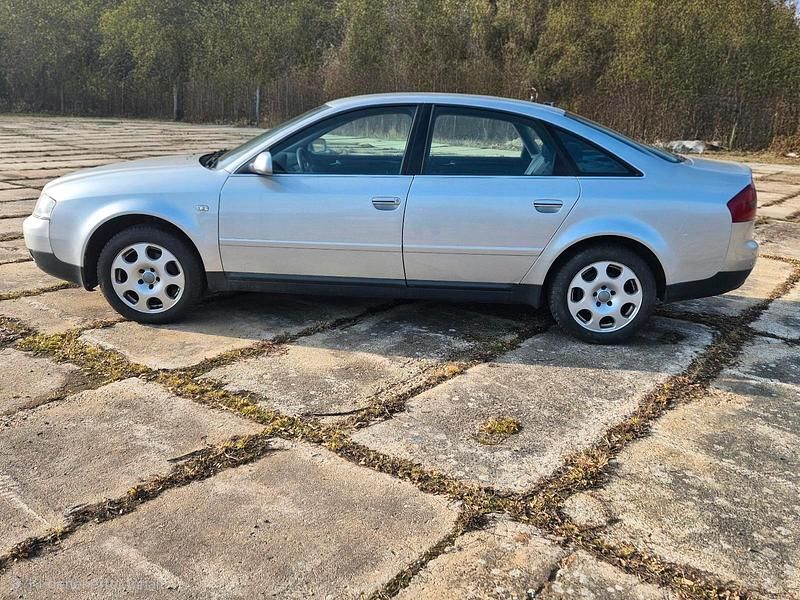 Gebraucht Audi A6 130 PS (95 kW) 2002 Silber Limousine