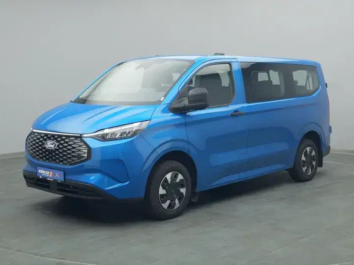 Blau / digital aqua blue metallic Neu 2025 Ford E-Transit Trend Van | 45.785 € (Superpreis) - Bild 1/3