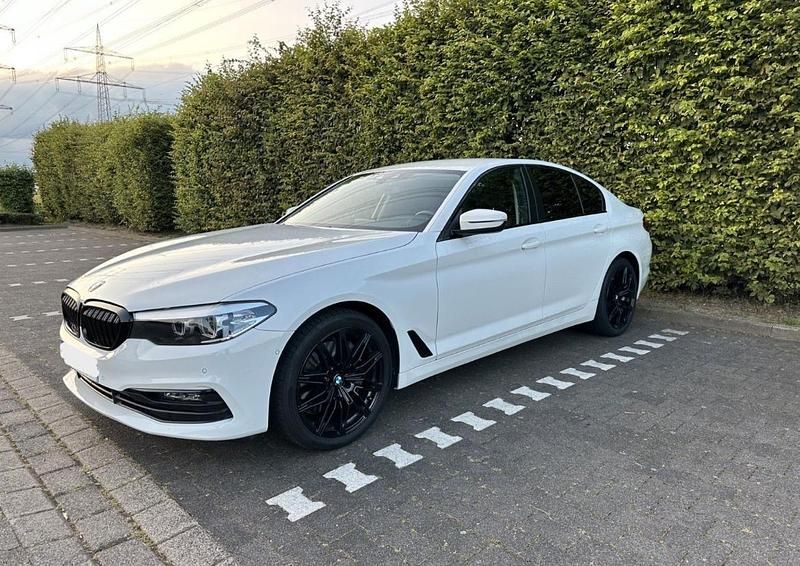 Weiß Gebraucht 2019 BMW 540 Limousine | 29.999 € (Superpreis) - Bild 1/4