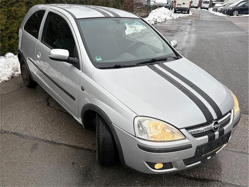 Gebraucht Opel Corsa 75 PS (55 kW) 2003 Silber Kleinwagen