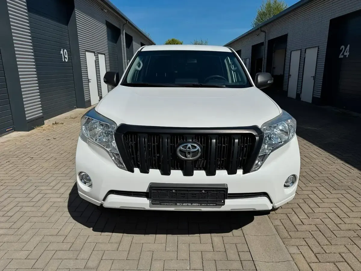 Gebraucht Toyota Land Cruiser 190 PS (139 kW) 2015 Weiß SUV