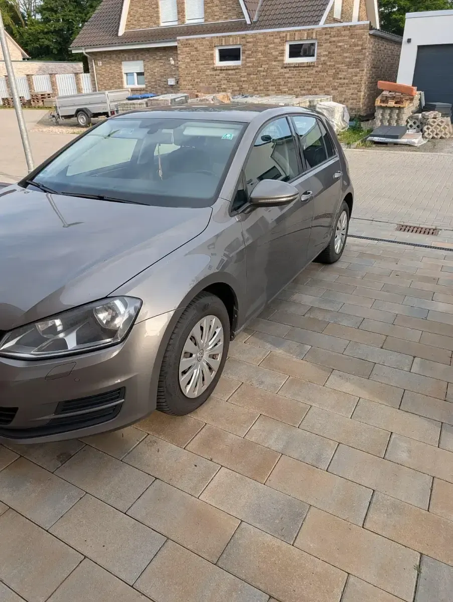 Gebraucht VW Golf VII 85 PS (62 kW) 2014 Grau Kleinwagen