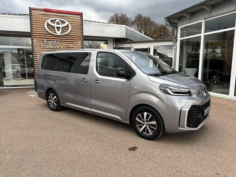 Gebraucht Toyota Proace 177 PS (130 kW) 2025 Silber Van / Kleinbus
