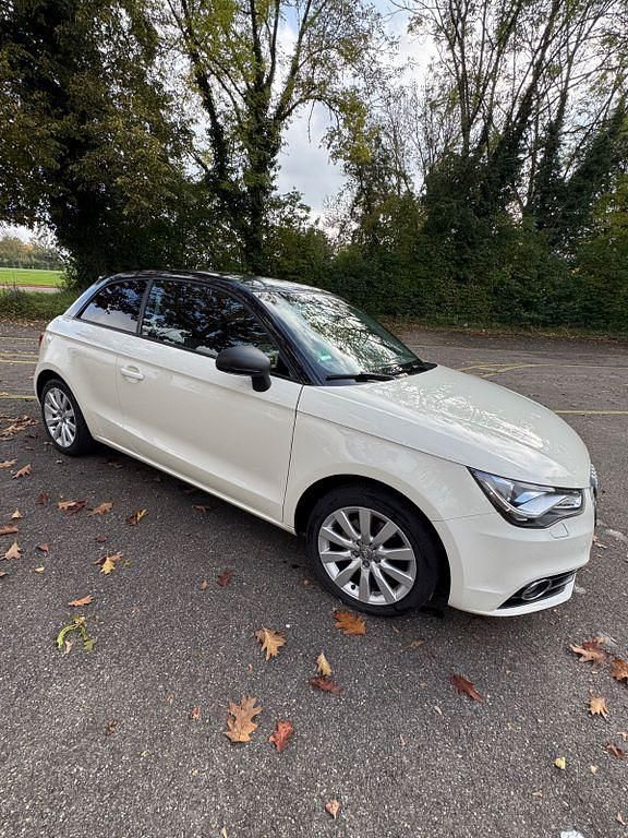 Gebraucht Audi A1 Ambition 122 PS (89 kW) 2011 Weiß Kleinwagen