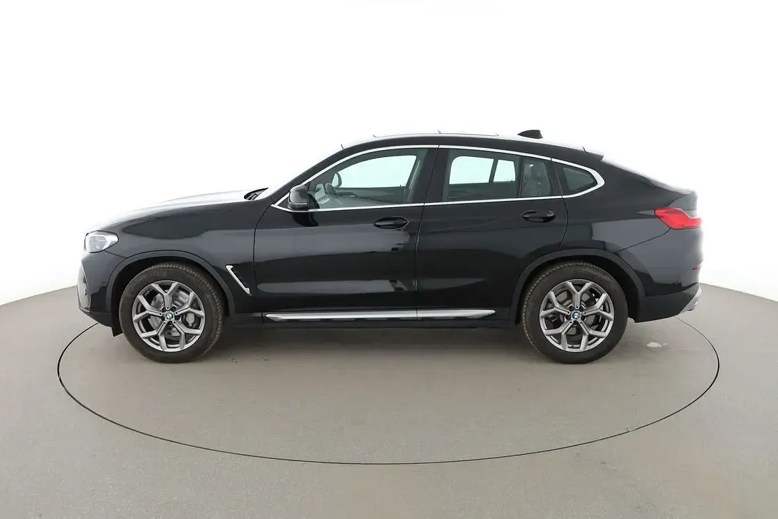 Gebraucht BMW X4 Sport Line 286 PS (210 kW) 2023 Schwarz SUV