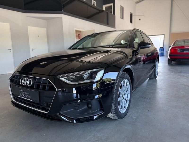 Schwarz Gebraucht 2022 Audi A4 Basis Kombi | 24.950 € (Fairer Preis) - Bild 1/4