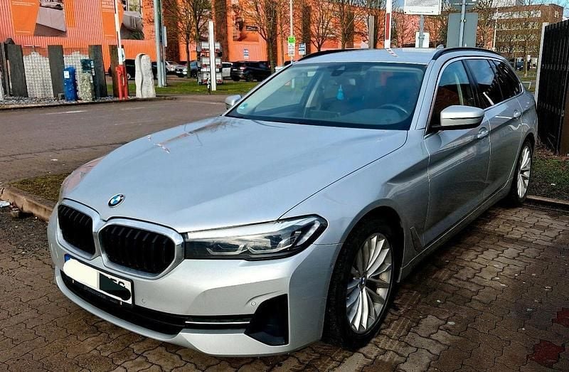 Gebraucht BMW 530 286 PS (210 kW) 2021 Silber Kombi