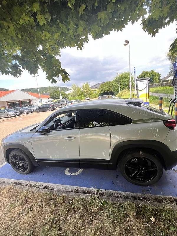 Gebraucht 2022 Mazda MX30 SUV | 14.000 € (Superpreis) - Bild 1/4