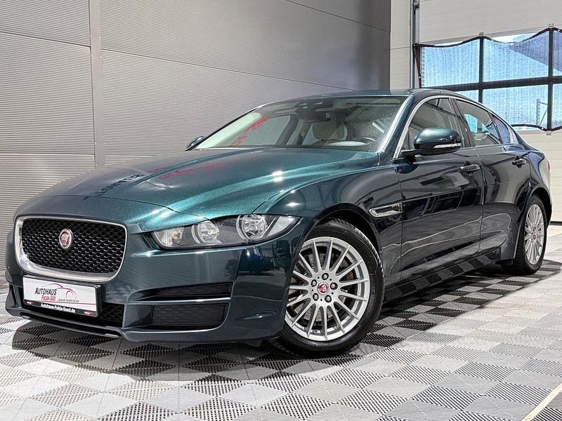 Gebraucht Jaguar XE 163 PS (119 kW) 2018 Grün Limousine