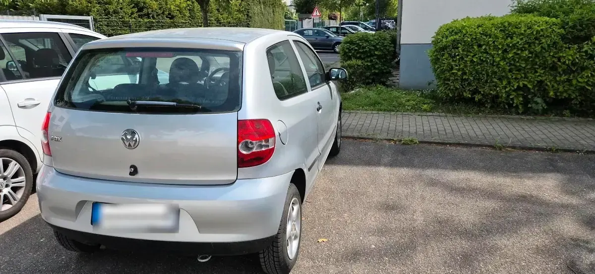 Używany VW Fox 50 KM (36 kW) 2005 Srebrny Hatchback