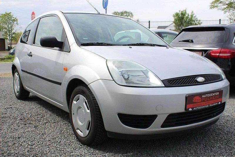 Gebraucht Ford Fiesta 60 PS (44 kW) 2005 Polarsilber metallic Kleinwagen