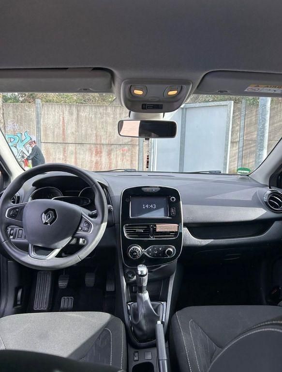 Gebraucht Renault Clio IV Life 73 PS (53 kW) 2018 Schwarz Limousine