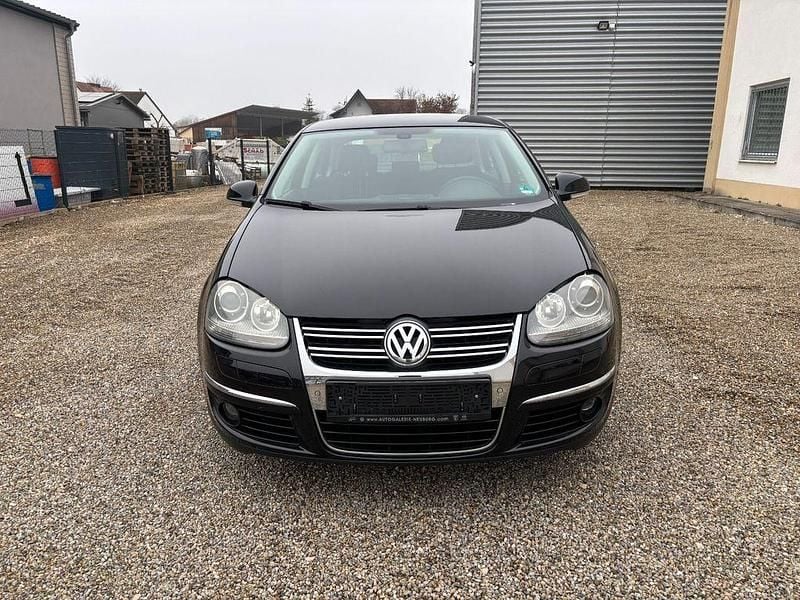 Gebraucht VW Jetta Sportline 140 PS (102 kW) 2010 Schwarz Limousine