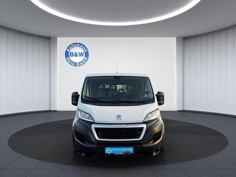 Gebraucht Peugeot Boxer 163 PS (119 kW) 2019 Weiss Van