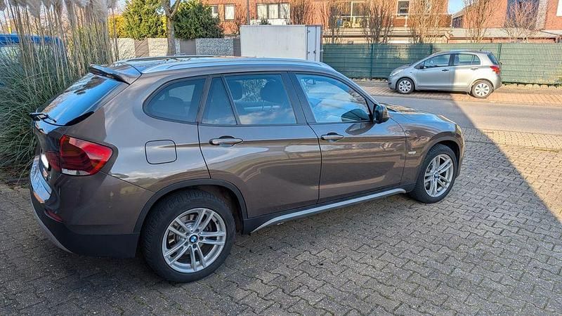 Gebraucht BMW X1 184 PS (135 kW) 2011 Schwarz SUV