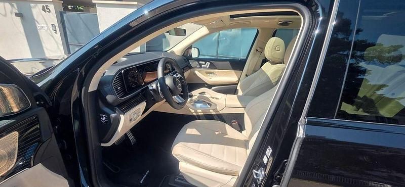 Gebraucht Mercedes GLS450 367 PS (269 kW) 2024 Schwarz SUV