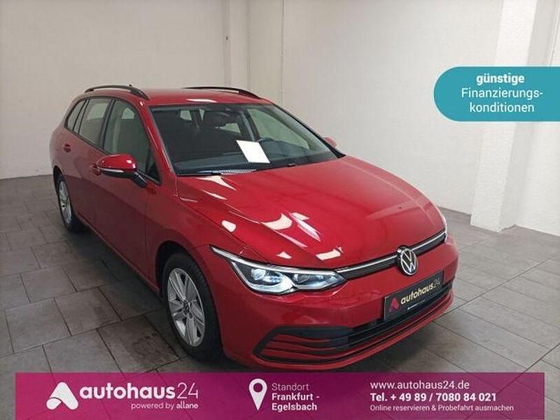 Rot Gebraucht 2023 VW Golf VIII Life Kombi | 22.270 € (Guter Preis) - Bild 1/4