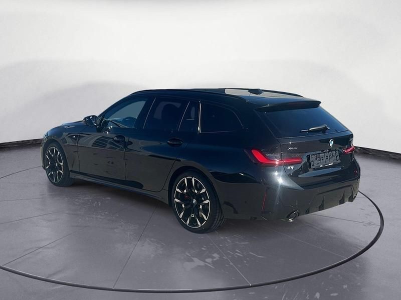 Gebraucht BMW 330 Performance 286 PS (210 kW) 2025 Schwarz Kombi