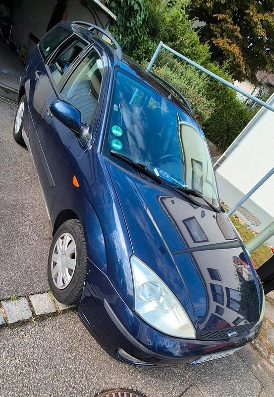 Usata Ford Focus 101 CV (74 kW) 2003 Blu Station wagon