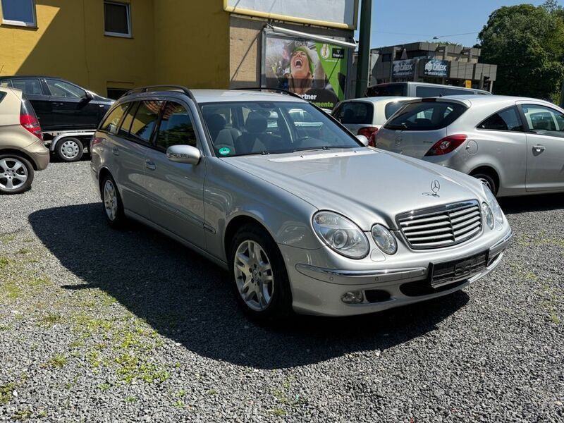 Silber Gebraucht 2004 Mercedes E280 Kombi | 3.350 € (Fairer Preis) - Bild 1/4