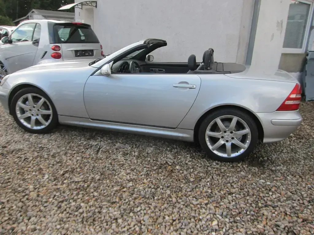 Gebraucht Mercedes SLK200 163 PS (119 kW) 2001 Silber Cabrio