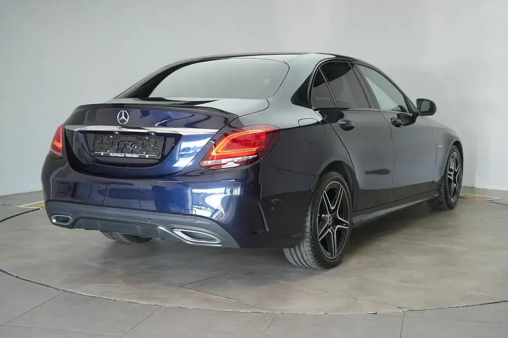 Gebraucht Mercedes C220 AMG 194 PS (142 kW) 2020 Cavansitblau Limousine