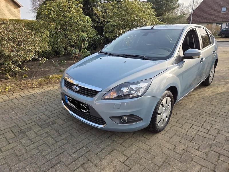 Gebraucht Ford Focus Titanium 116 PS (85 kW) 2008 Blau Limousine