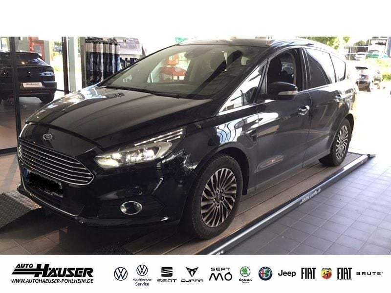Schwarz Gebraucht 2019 Ford S-MAX Titanium Van / Kleinbus | 19.985 € (Fairer Preis) - Bild 1/4