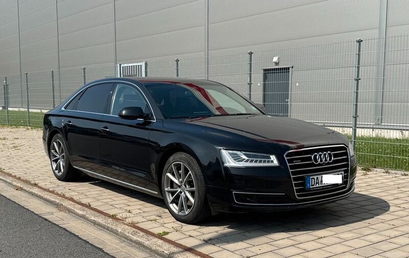Schwarz Gebraucht 2016 Audi A8L Ambiente Limousine | 16.450 € - Bild 1/4