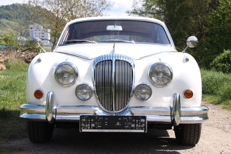 Weiß Gebraucht 1963 Jaguar MK II Limousine | 14.999 € - Bild 1/4
