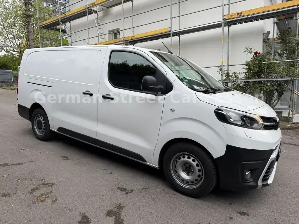 Gebraucht Toyota Proace 122 PS (89 kW) 2020 Weiß Van / Kleinbus