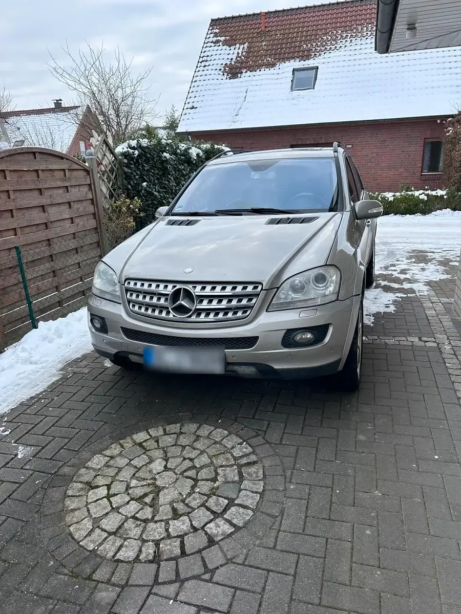 Gebraucht Mercedes ML420 AMG 306 PS (225 kW) 2007 Gold SUV