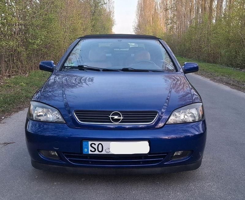 Gebraucht Opel Astra Cabriolet Edition 125 PS (91 kW) 2003 Blau Cabrio