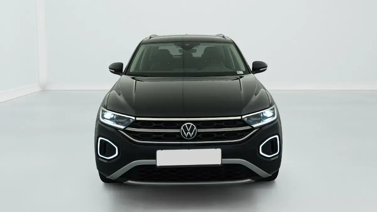 Gebraucht VW T-Roc Style 150 PS (110 kW) 2022 Schwarz (noir intense) SUV