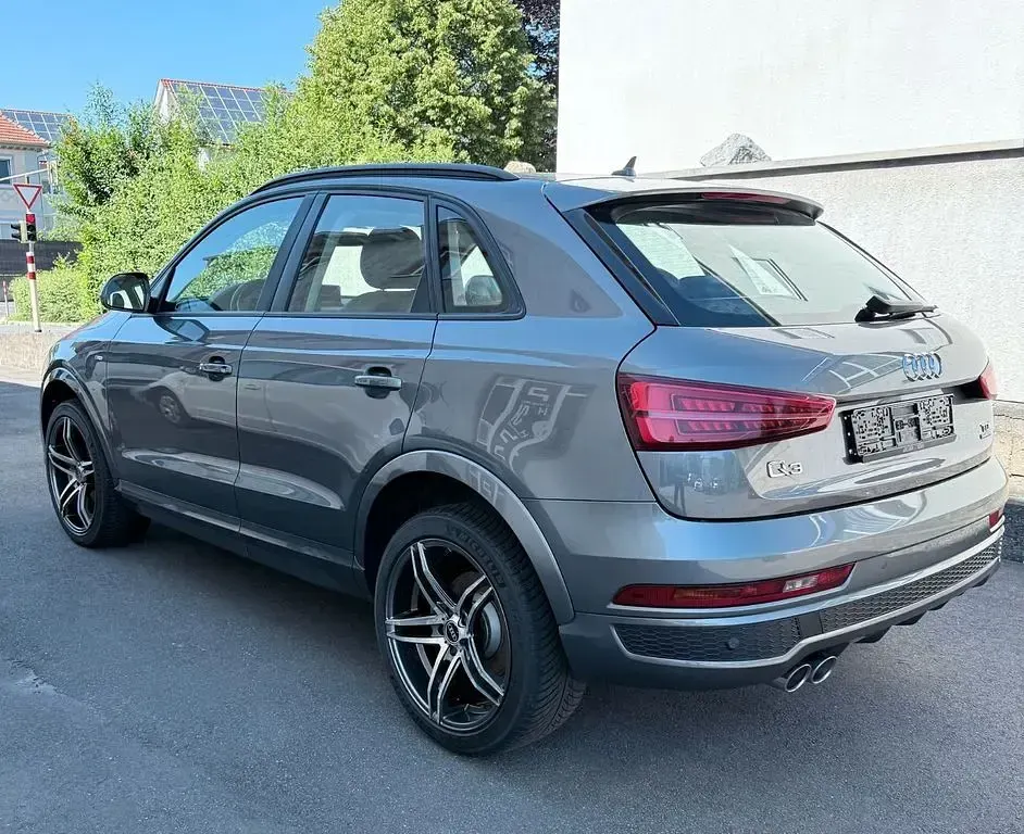 Gebraucht Audi Q3 S-Line 150 PS (110 kW) 2016 Grau SUV