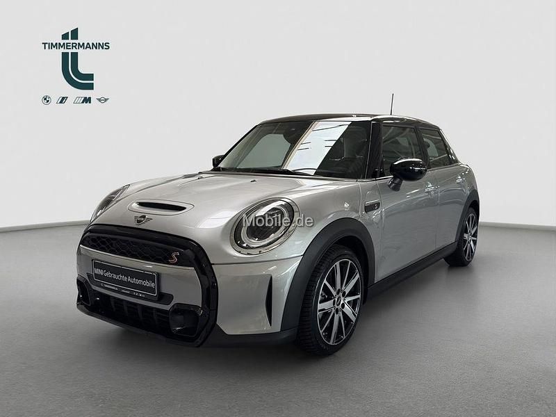 Silber Gebraucht 2024 Mini Cooper S Classic Kleinwagen | 32.430 € (Etwas zu teuer) - Bild 1/4