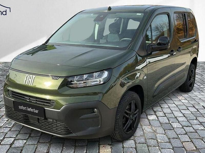 Gebraucht Fiat Doblò 131 PS (96 kW) 2024 Grün Van / Kleinbus