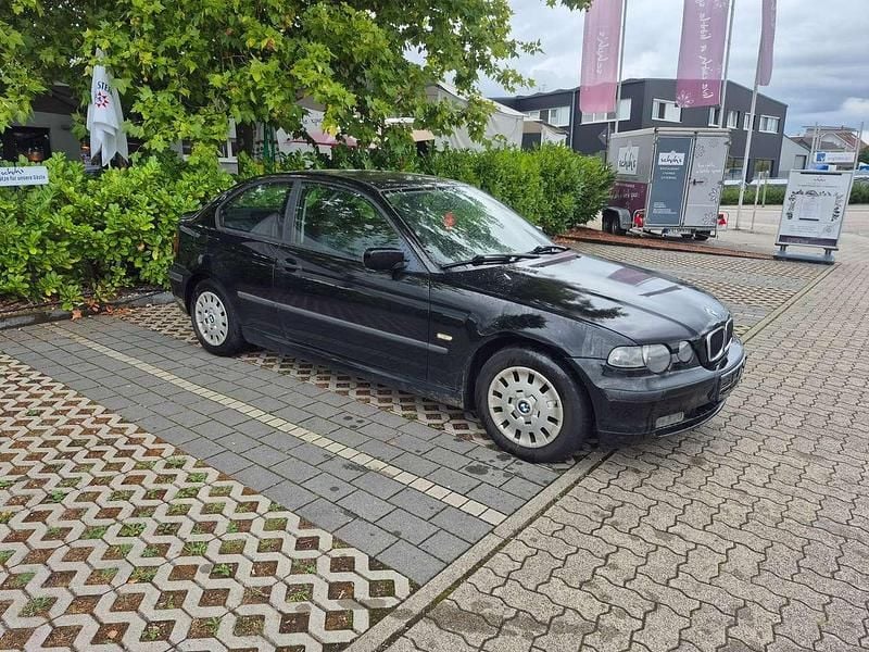 Schwarz Gebraucht 2004 BMW 316 Compact Kleinwagen | 999 € (Superpreis) - Bild 1/4