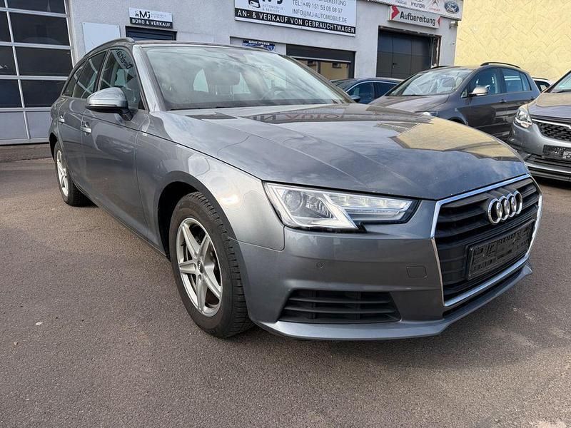 Gebraucht Audi A4 Basis 150 PS (110 kW) 2018 Grau Kombi