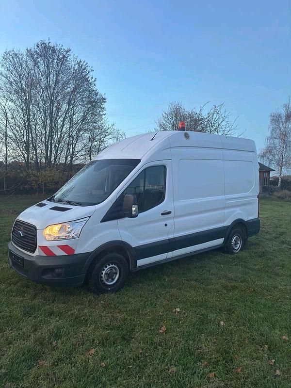 Weiß Gebraucht 2014 Ford Transit Van / Kleinbus | 9.700 € (Fairer Preis) - Bild 1/4