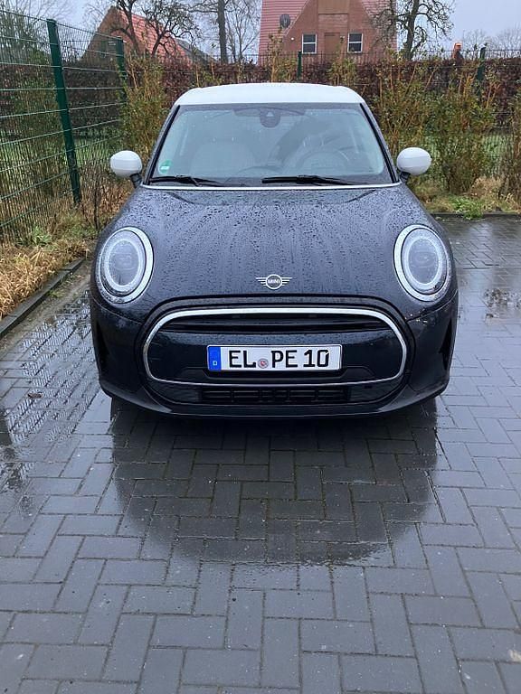 Gebraucht Mini Cooper Classic 136 PS (100 kW) 2023 Schwarz Kleinwagen