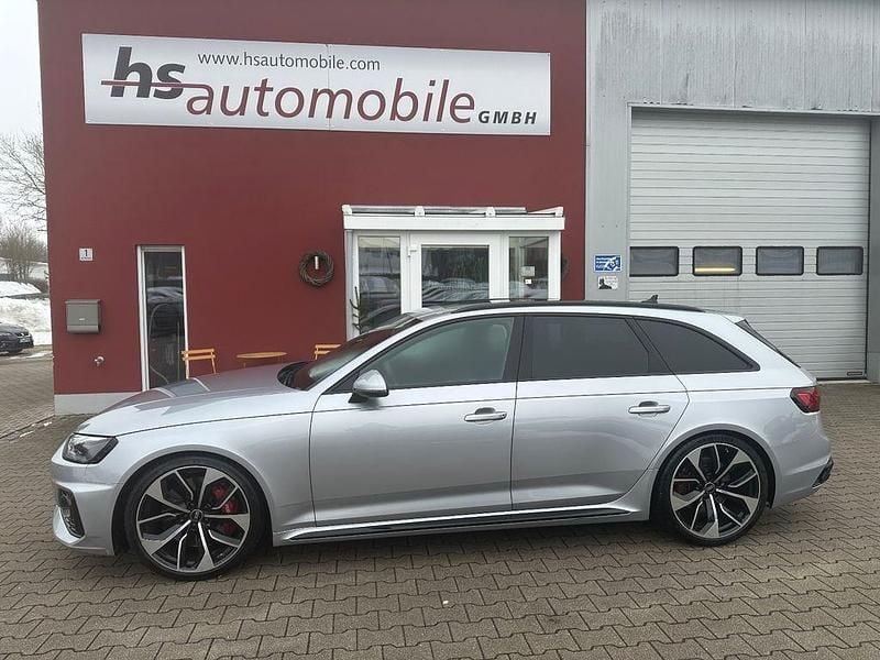 Silber Gebraucht 2022 Audi RS4 Sport Kombi | 49.999 € (Superpreis) - Bild 1/4