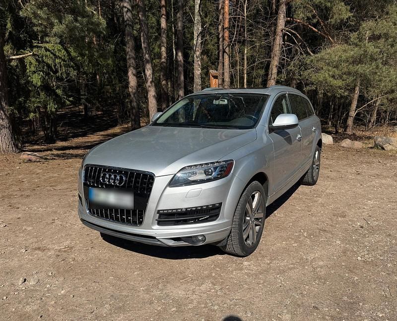 Second-hand Audi Q7 244 CP (179 kW) 2011 Argintiu SUV