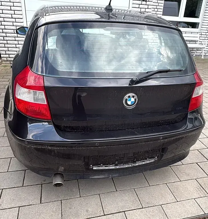 Occasion BMW 118 122 ch (89 kW) 2006 Noir Citadine