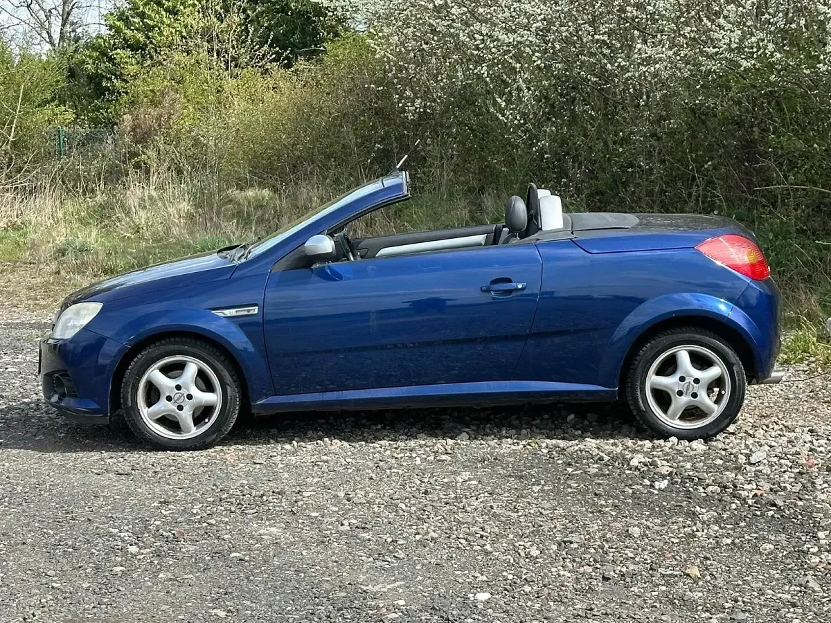 Gebraucht Opel Tigra 125 PS (91 kW) 2005 Blau Cabrio