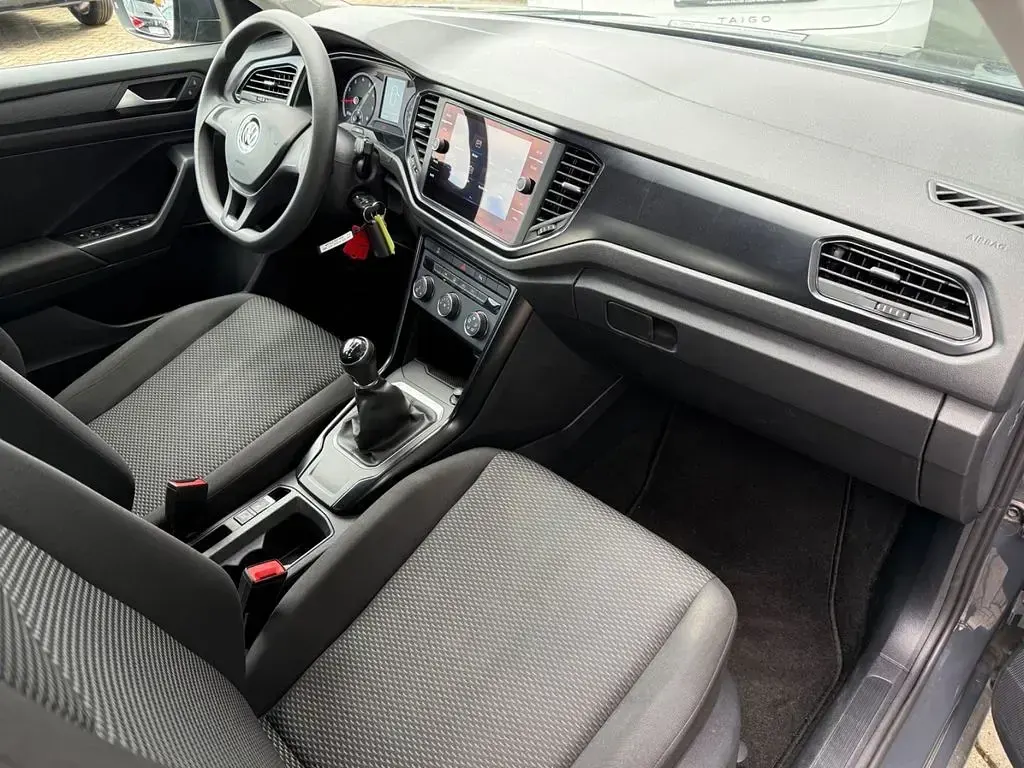 Second-hand VW T-Roc 116 CP (85 kW) 2020 Gri SUV
