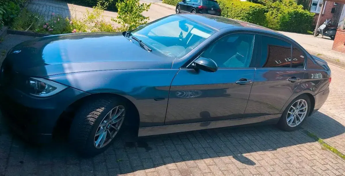 Gebraucht BMW 320 M Performance 150 PS (110 kW) 2005 Grau Limousine