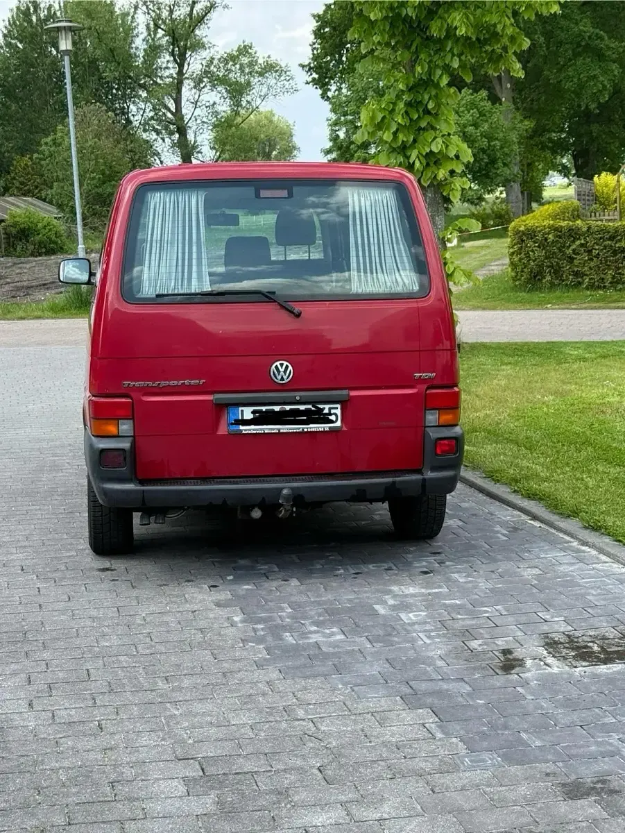 Gebraucht VW Transporter 102 PS (75 kW) 2003 Rot Van