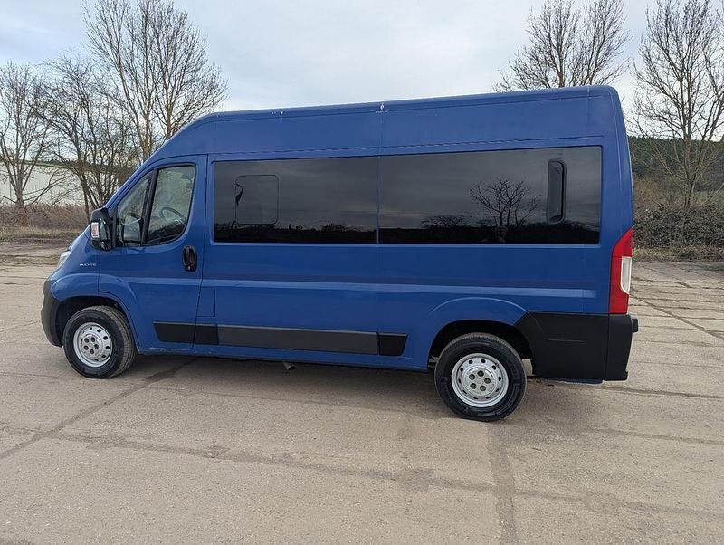 Gebraucht Fiat Ducato 150 PS (110 kW) 2018 Blau Van