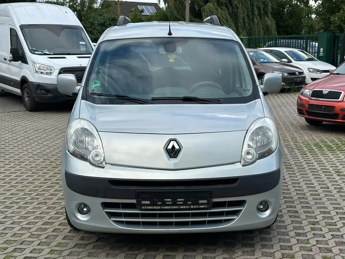 Gebraucht Renault Kangoo 105 PS (77 kW) 2008 Silber Van / Kleinbus